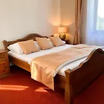Cerny Leknin Pensjonat 3*