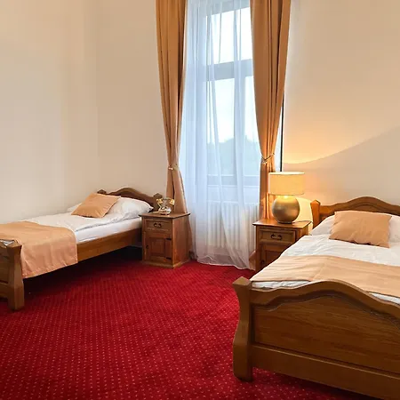 Pensjonat Cerny Leknin Tabor